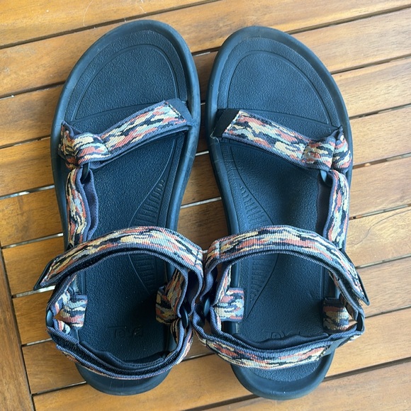 Teva Hurricane XLT 2 in multi color. main image 4